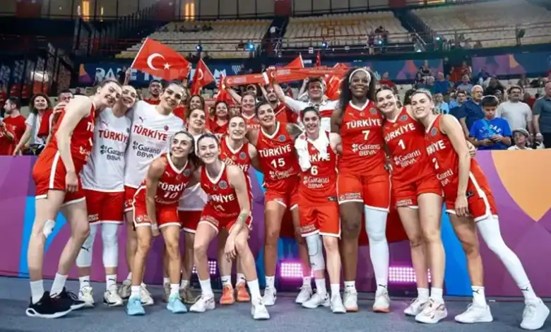 A Milli Kadın Basketbol Takımı Avrupa Şampiyonası'nda Çeyrek Finalde!
