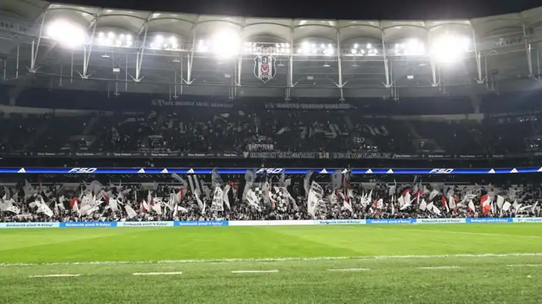 Beşiktaş, Sezonun İlk Resmi Maçında Taraftar Tepkisiyle Karşılaştı