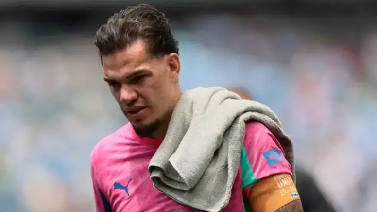 Ederson Galatasaray’a Darbe Vurdu Takımda Kalmasını İstiyor