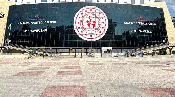 Göztepe Voleybol Maçlarını Alsancak Atatürk Spor Kompleksi’nde Oynayacak