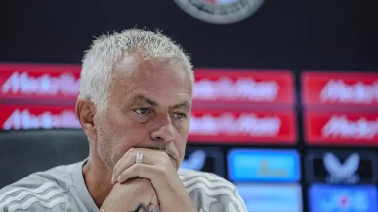 Fenerbahçe'de Liderlik Krizi Dzeko ve Tadic Ayrılığı Sonrası Sorunlar Büyüyor
