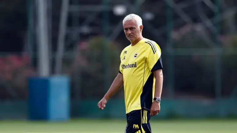 Fenerbahçe’nin Yeni Kaptanı Mert Hakan Yandaş Oldu!