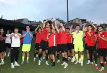 Gençlerbirliği, MKE Ankaragücü’nü 2-1 mağlup ederek TSYD Ankara Kupası’nı 18. kez kazandı. Kupa sayısında eşitlik sağlandı.