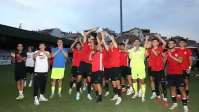 Gençlerbirliği, MKE Ankaragücü’nü 2-1 mağlup ederek TSYD Ankara Kupası’nı 18. kez kazandı. Kupa sayısında eşitlik sağlandı.