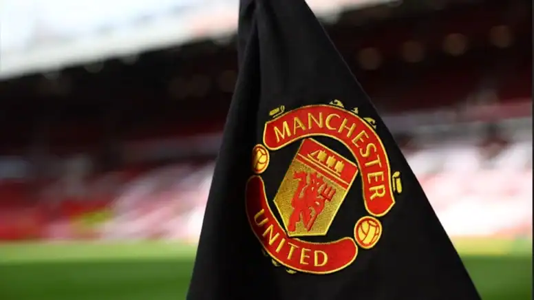 Manchester United, Üç Efsanevi Oyuncunun İsmini Formalarda Yasakladı