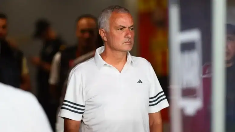 Mourinho eleştirilerin merkezinde!