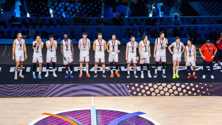 12 Dev Adam’dan Dev Sıçrama FIBA Dünya Sıralamasında 15 Basamak Yükseliş