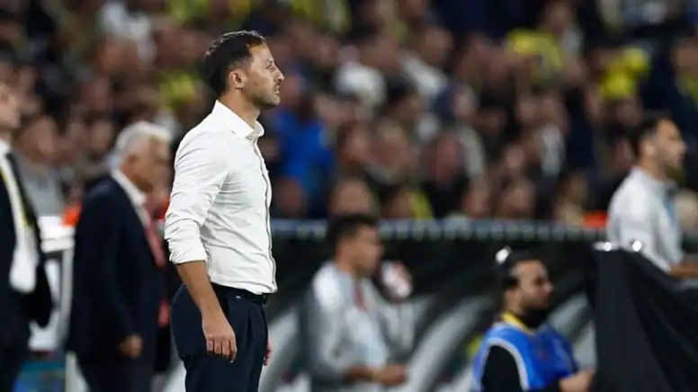 Fenerbahçe'de Tedesco'nun Geleceği Belirsiz İki Teknik Adam Kararı Bekliyor