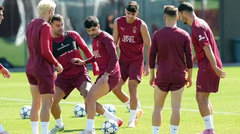 Galatasaray, Frankfurt Maçına Hazır! Osimhen Kadroda Yok