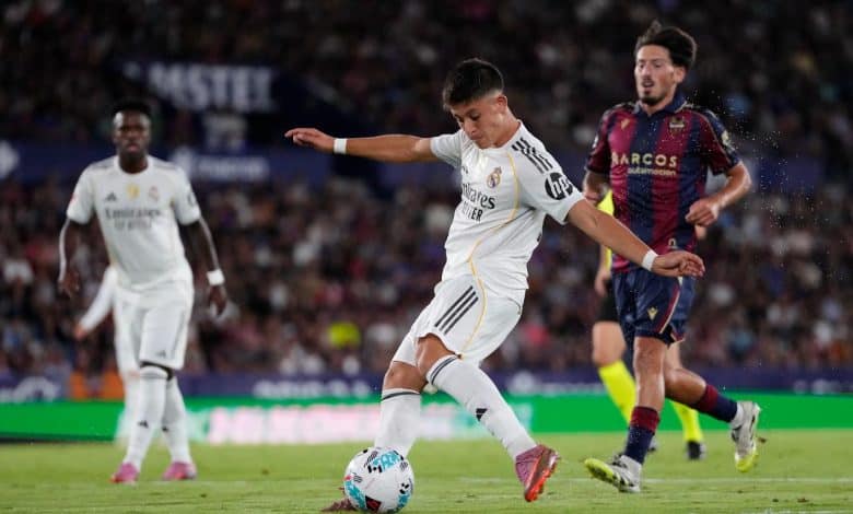 Arda Güler, LaLiga’nın Eylül Ayı En İyi 23 Yaş Altı Oyuncusu Seçildi