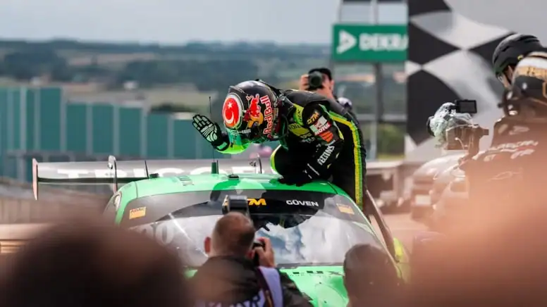 Ayhancan Güven’den DTM’de Tarihi Zafer