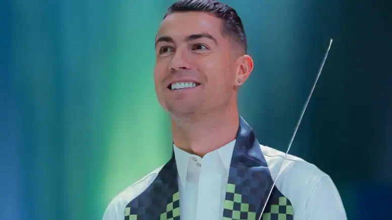 Cristiano Ronaldo, Yeni Anlaşmasıyla Futbol Tarihinin İlk Milyarderi Oldu