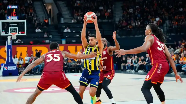 Fenerbahçe Beko, derbide Galatasaray’ı 85–76 yendi