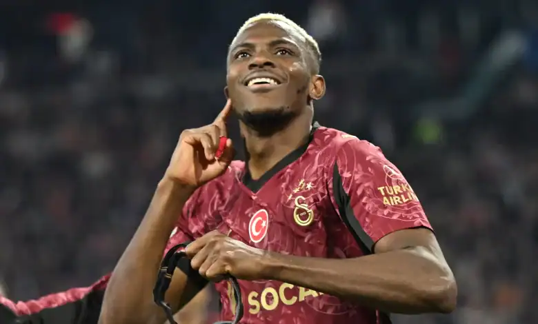 Galatasaray Ajax Deplasmanında Tarihi Zafer Osimhen Hat-Trick'le Parladı!