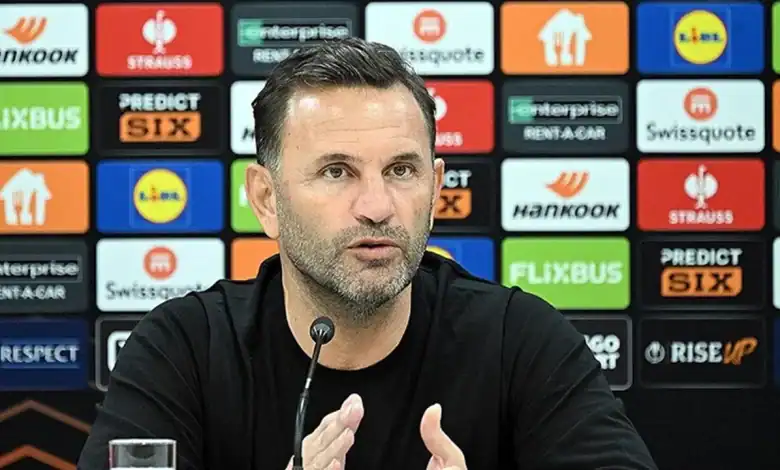 Galatasaray Teknik Direktörü Okan Buruk ve Icardi, Şampiyonlar Ligi'ndeki Union Saint-Gilloise karşılaşması öncesi basın toplantısında konuştu.