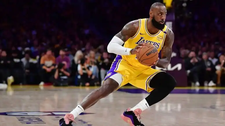 LeBron James NBA Tarihine Geçti! Lakers, Jazz’i Farklı Yendi