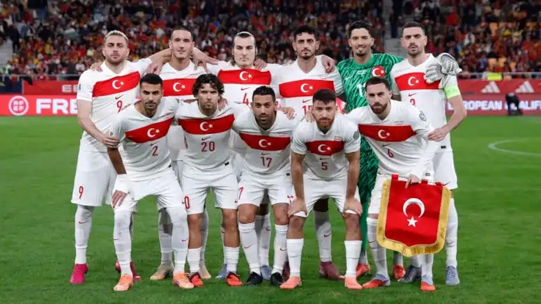 Milli Takım'a Hırsızlık Olayı Soyunma Odasından Lüks Eşyalar Kayboldu