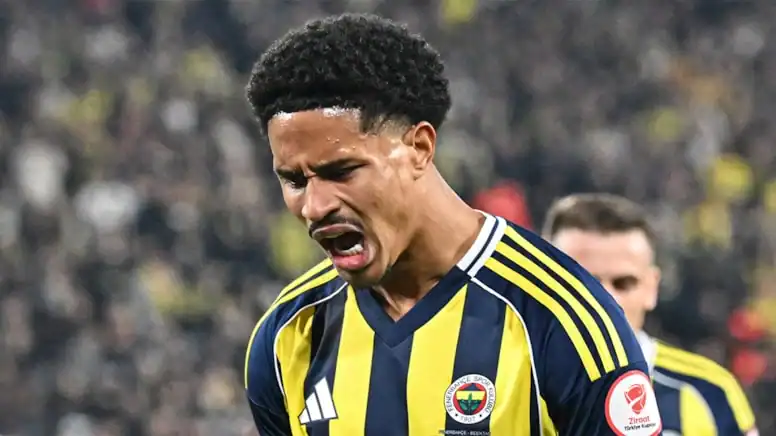 Fenerbahçeli Oosterwolde'den Beşiktaş Taraftarına Olay Yanıt