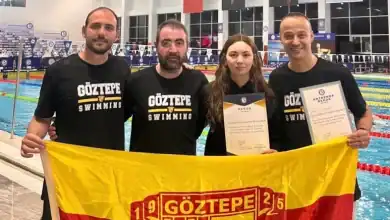 Göztepeli Yüzücü Derin Akar Tarih Yazdı 11 Yıllık Rekor Kırıldı