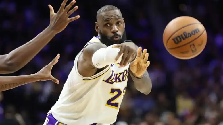 LeBron James’in Şovuyla Lakers, Philadelphia 76ers Deplasmanından Zaferle Döndü