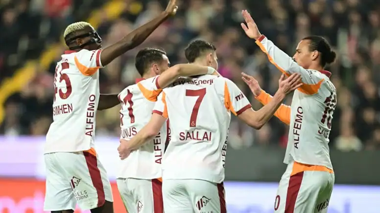 Lider Galatasaray Antalya'da Kükredi Farklı Tarife