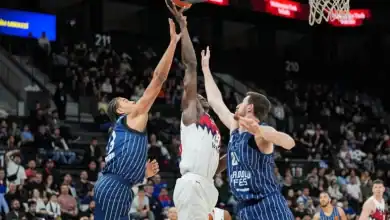 Anadolu Efes'te Kriz Derinleşiyor Baskonia Mağlubiyeti ve İstifa Sesleri