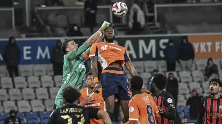 Başakşehir Seriyi 3'e Çıkardı Karagümrük Mağlup