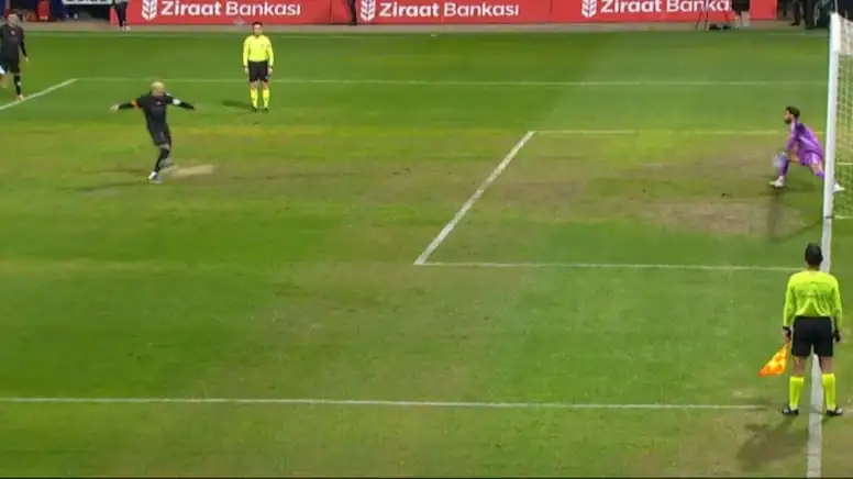 Icardi Sahada Şaşkına Döndü Üst Üste İki Penaltı Kaçtı!