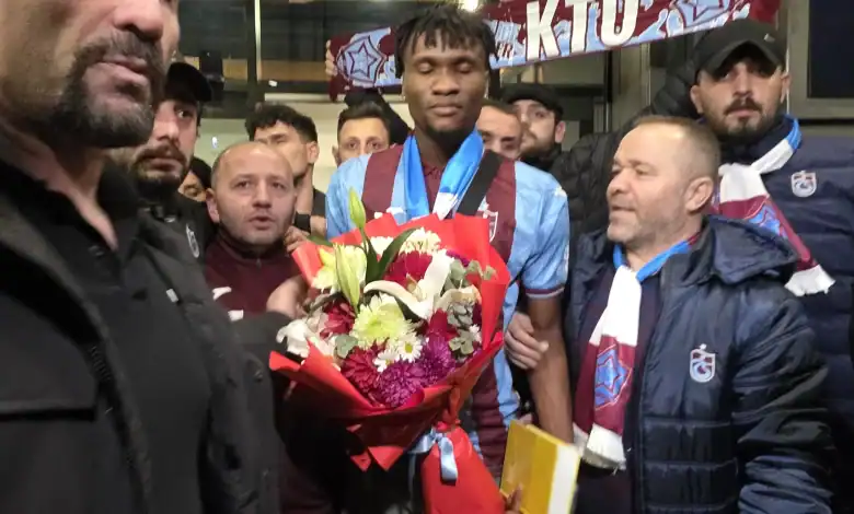 Trabzonspor'un Yeni Yıldızı Nwaiwu Şehre İndi