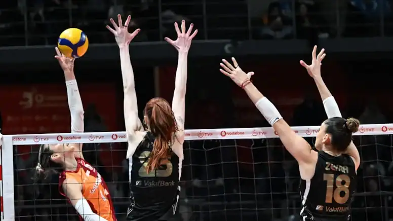 VakıfBank Derbide Net Kazandı Galatasaray'a Set Vermedi