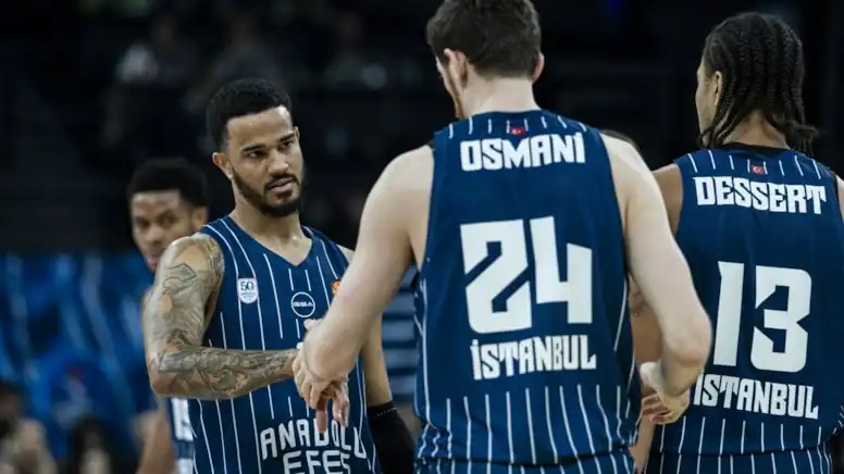 Anadolu Efes 9 Maçlık Hasrete Son Verdi 107-90