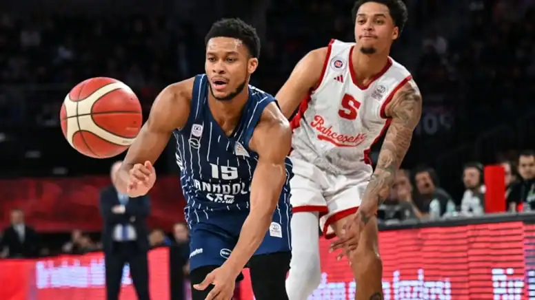 Anadolu Efes Dörtlü Final Biletini Kaptı 1 Anadolu Efes Dörtlü Final Biletini Kaptı