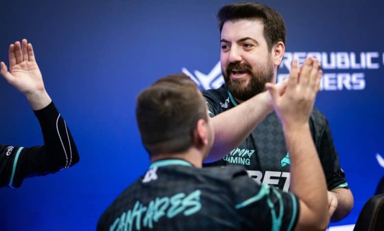 Aurora'dan Tarihi Geri Dönüş: Play-off Bileti Alındı 1 Aurora'dan Tarihi Geri Dönüş: Play-off Bileti Alındı