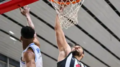 Beşiktaş GAİN Yunanistan'da Fark Attı 100 Sayı Barajını Aştı