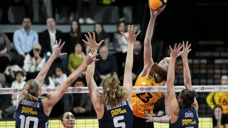 Dev Derbinin Galibi VakıfBank Oldu 1 Dev Derbinin Galibi VakıfBank Oldu