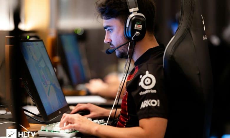 Eternal Fire'dan Eski Dostuna Kanca jottAAA Kiralık Olarak Geri Döndü