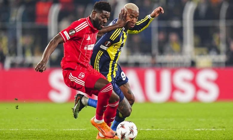 Fenerbahçe, Avrupa Ligi'nde Kendi Evinde Ağır Yara Aldı