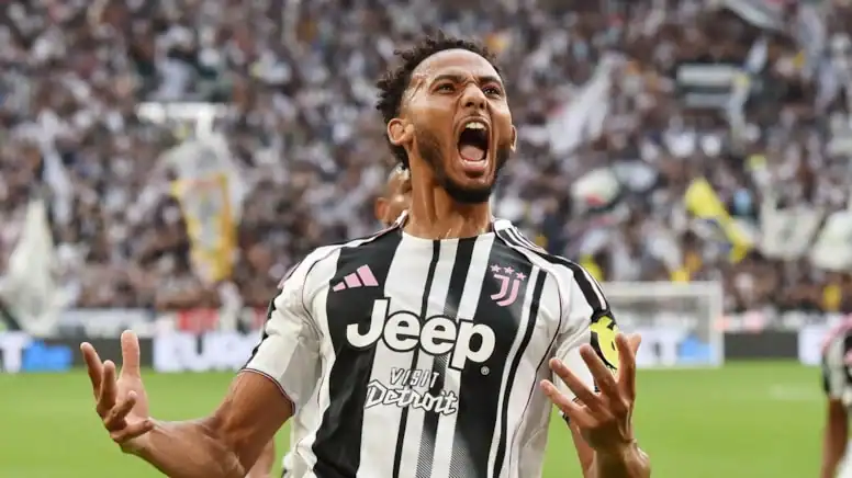 Galatasaray - Juventus Maçının Ardından Skandal Kelly'ye Irkçı Saldırı!