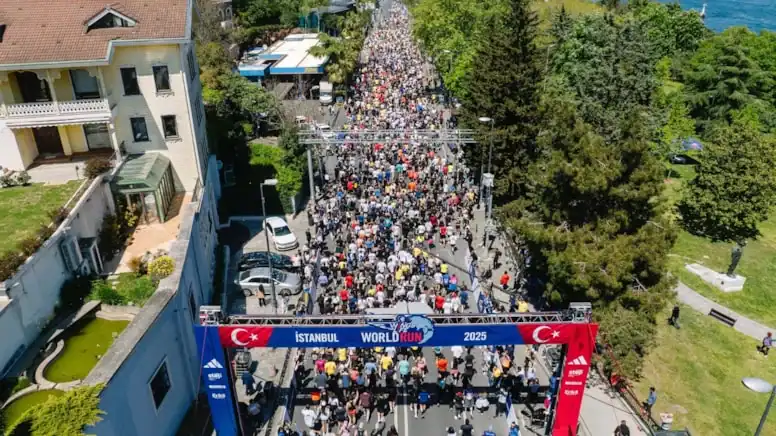 Omurilik Felcine Umut Olmak İçin 13 Kez Sahnede