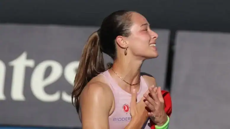 Zeynep Sönmez'e Katar'dan Dev Davet Rakibi Sakkari