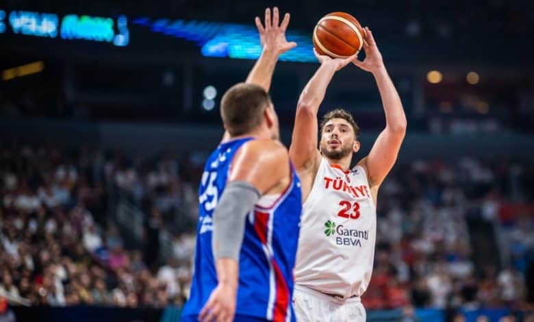 12 Dev Adam Sırbistan'ı Devirdi, Ergin Ataman Gururlu 1 12 Dev Adam Sırbistan'ı Devirdi, Ergin Ataman Gururlu