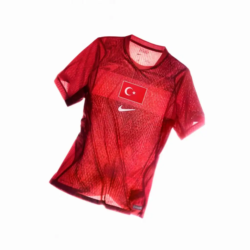 A Milli Takım'ın Yeni Formaları Görücüye Çıktı