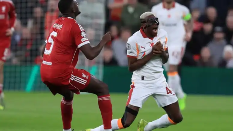 Galatasaray'da Osimhen Şoku Yıldız Golcünün Kolu Kırıldı