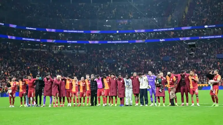 Galatasaray'dan Liverpool Zaferine Tarihi Prim Sözü 1 Galatasaray'dan Liverpool Zaferine Tarihi Prim Sözü