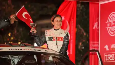 Tarihe Geçen Pilot Nazan Zorlu'nun Yeni Rotası Fransa