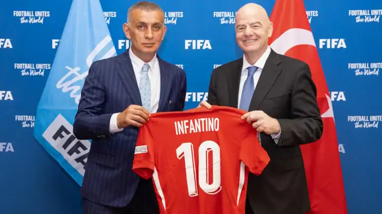 FIFA Başkanı Infantino'dan Türkiye'ye Coşkulu Tebrik Mesajı
