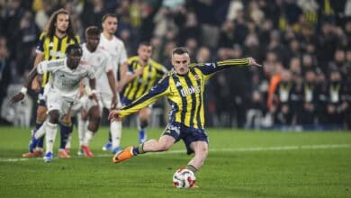 Fenerbahçe Derbide Gülen Taraf Oldu 101. Dakikada Gelen Zafer