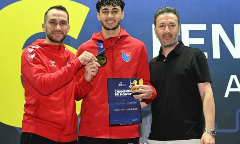 Furkan Yaman'dan Tarihi Başarı Eskrimde 103 Yıllık Altın Madalya Hasreti Bitti