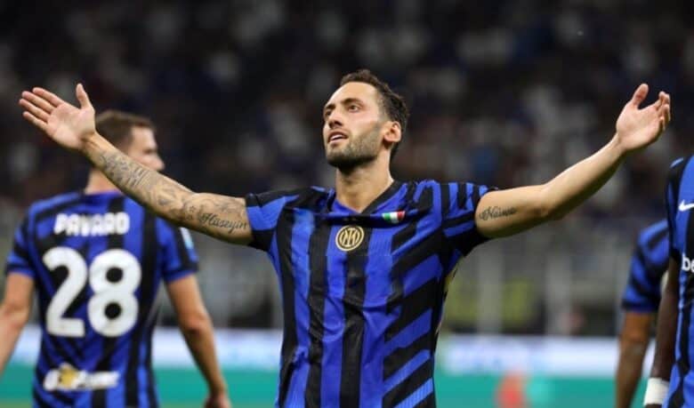Hakan Çalhanoğlu'ndan Resital: Inter'i Tek Başına Finale Taşıdı! 1 Hakan Çalhanoğlu'ndan Resital: Inter'i Tek Başına Finale Taşıdı!