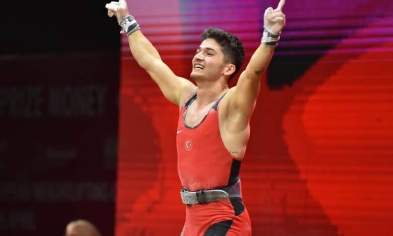 Milli Halterci Rekorla Avrupa Şampiyonu Oldu